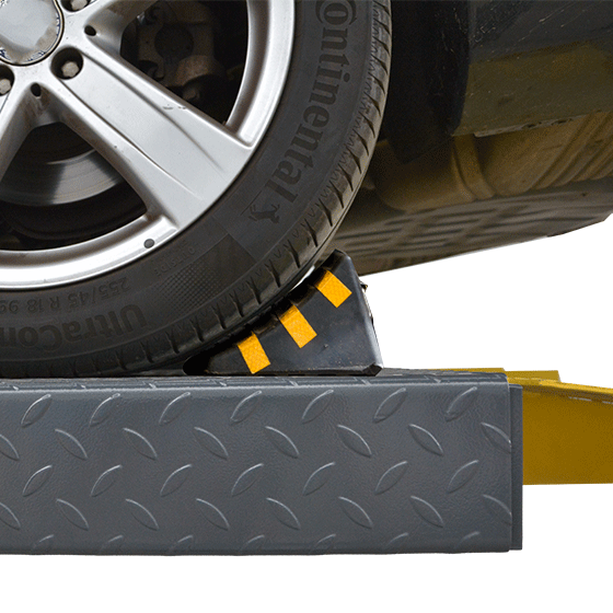 AMGO SPL-7 7,000 lb Single-Post Parking Lift